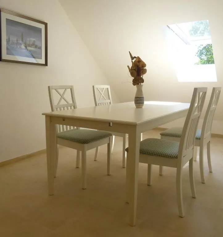 Gunstig Wohnen In Munchen Apartment  Munich