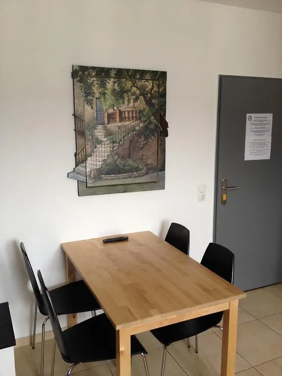Gunstig Wohnen In Munchen Apartment Munich