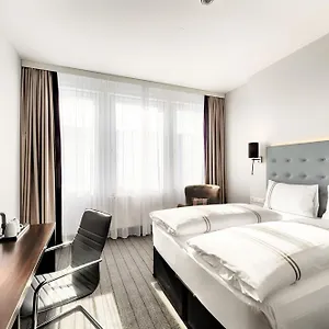 Szálloda Premier Ost, München